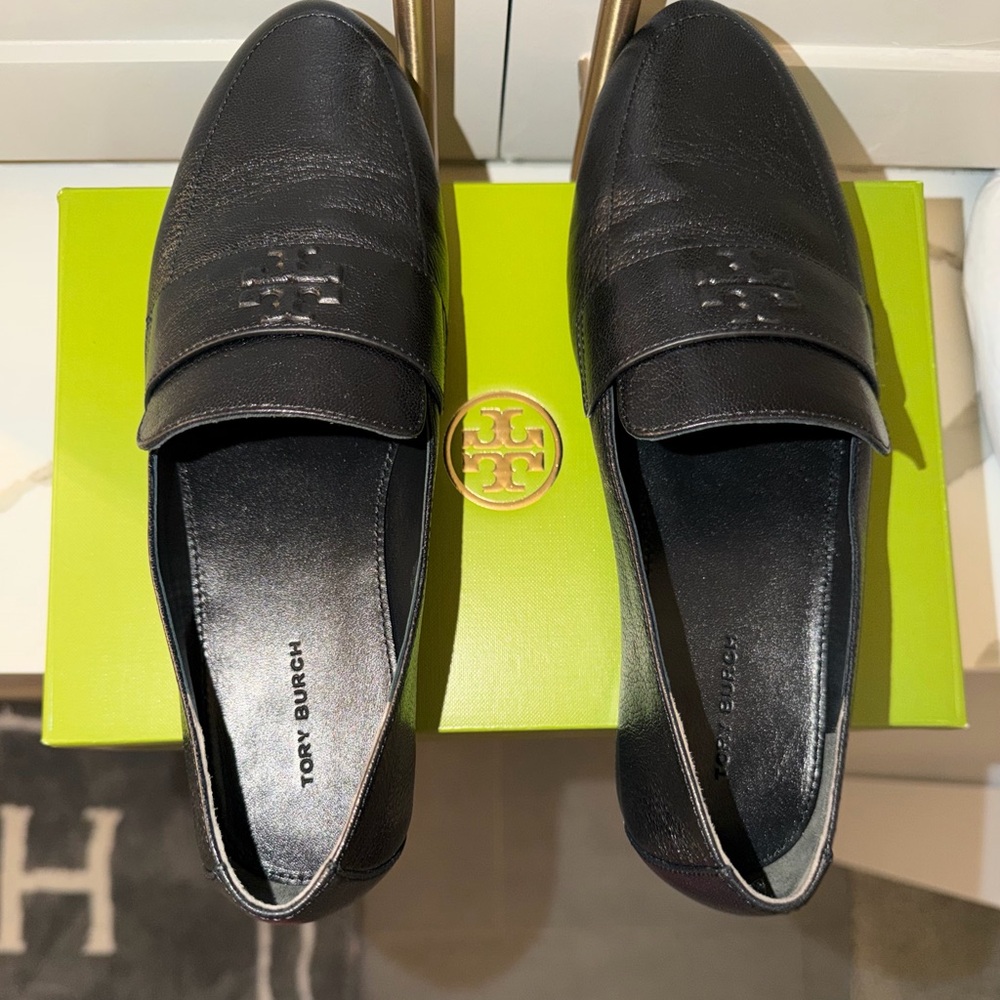 Tory Burch Women's Black Leather Loafers - Picture 3 of 8